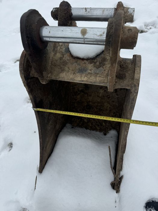 Ковш на эксковатор , мини эксковатор