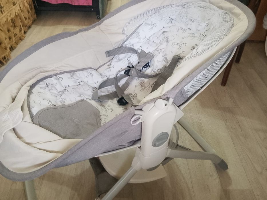 Продам новую кроватка люлька.