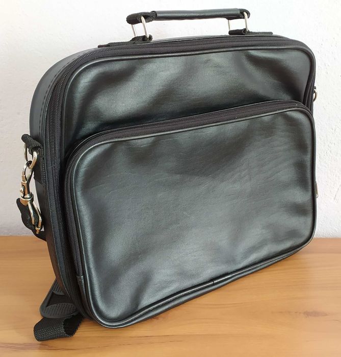 Чанта за лаптоп от еко кожа