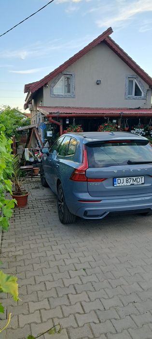 Vând casa în Craiova