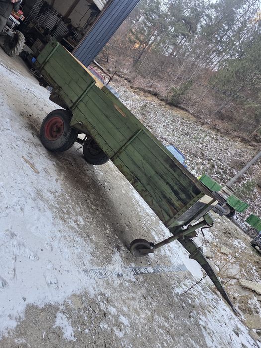 Remorca tractor Baloti 4 tome