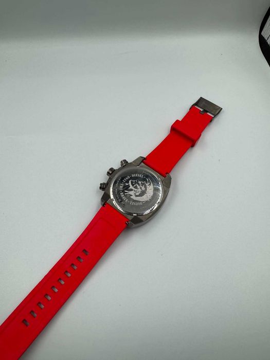 Hope Amanet P5-Ceas barbatesc Diesel Overflow Chronograph DZ4481