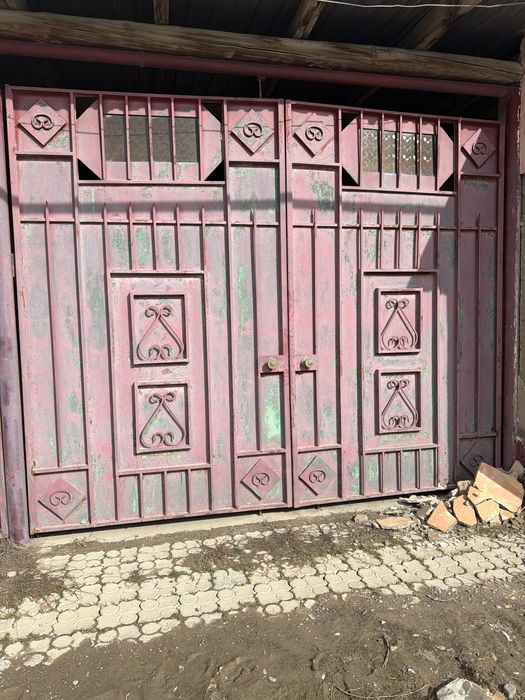 Ворота для дома б/у