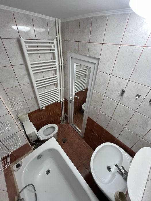 Garsonieră de închiriat