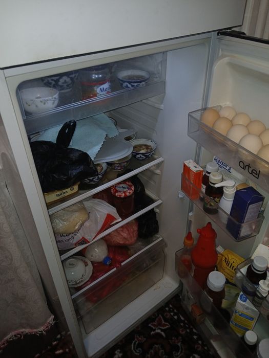 Muzlatkich sotiladi xolati zoʼr ishlodi umuman kamchiligi yoʼq