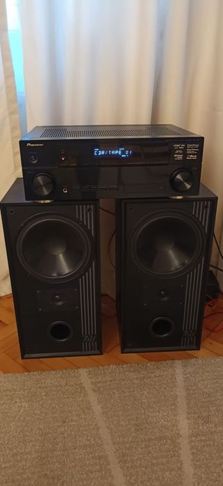 De vânzare Statie plus 4 boxe plus subwoofer și centru
