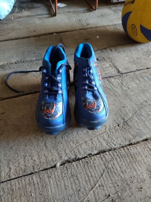 Продам красовки на роликах