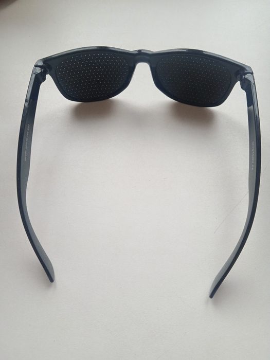 Очки сеточки . Тренажёр.