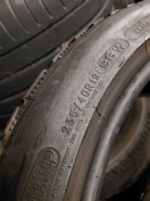 235/40/19" Michelin 4бр.гуми