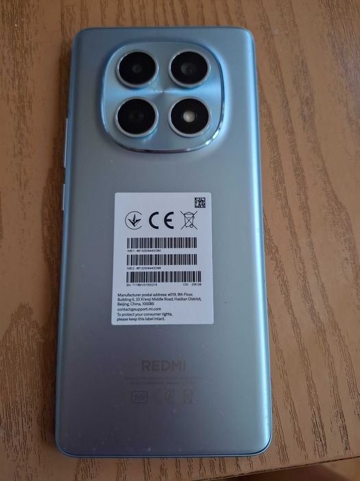 Продавам смсртфон Xiaomy Redmy note 15 5G