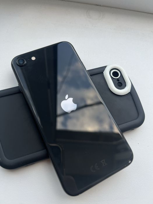 Айфон се 2020 обмен/продажа