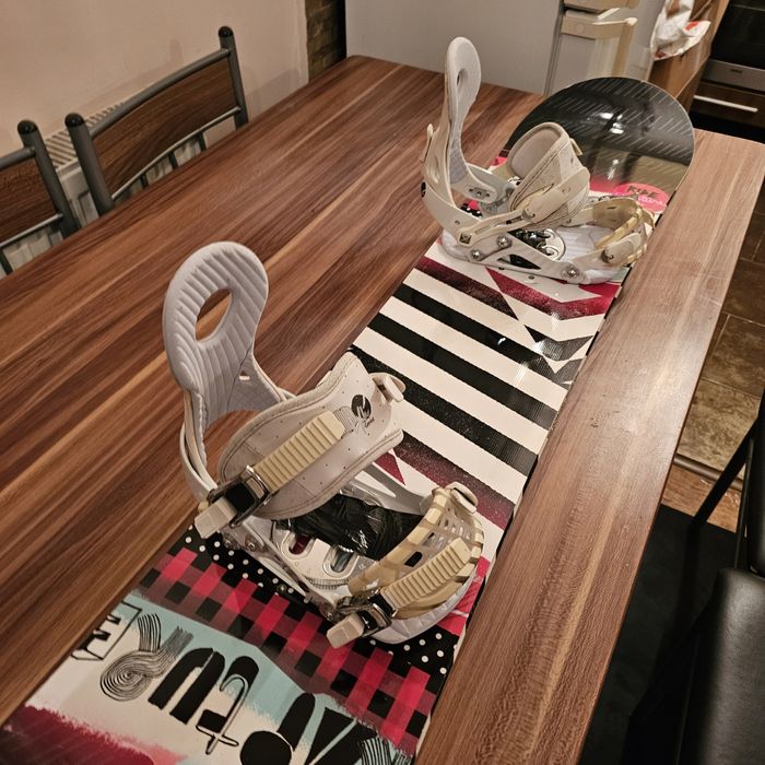 Placa Snowboard Ride Rapture 151 cu legaturi Ride M