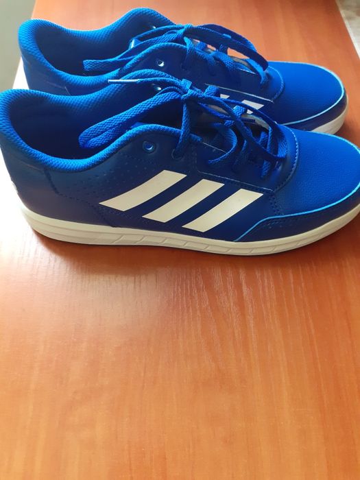 Юношески маратонки"adidas"