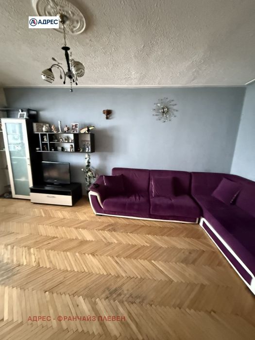 Продава се Тристаен апартамент в Плевен, Сторгозия - 74 кв.м за 1284 €/кв.м - Снимка #1