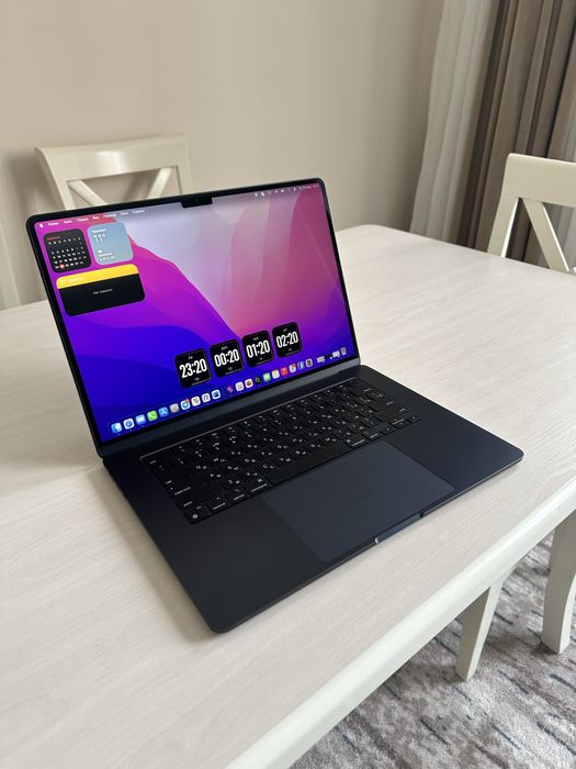 Macbook Air M2 15inch 8/256