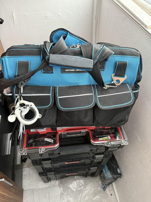 Продам набор инструментов электрика