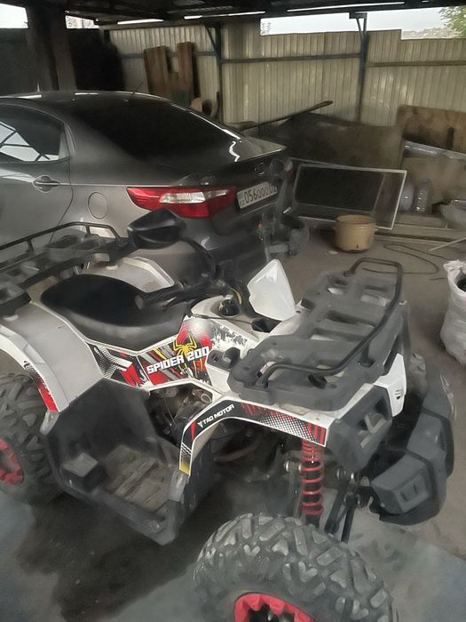 Продам квадроцикл spider200