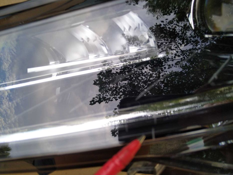 Ляв фар за Skoda Superb III 3V 2023 година.