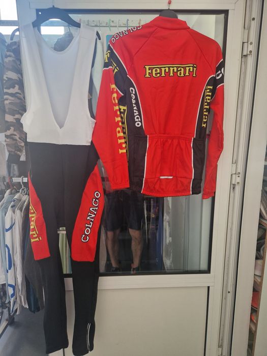 Vand costum ciclism XL Ferrari
