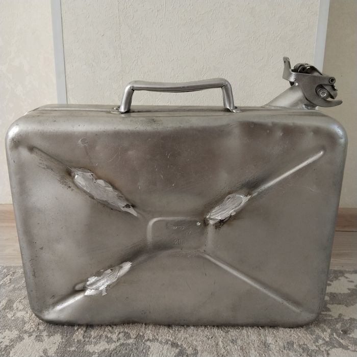 Продам советскую алюминивую канистру 20литров