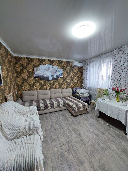 Продам двухкомнатную квартиру. Рабочий посёлок.