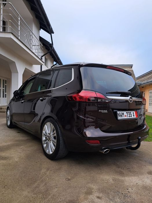 Zafira Tourer 7 locuri Fulll option 2012 Euro 5 Automata 7 locuri165cp
