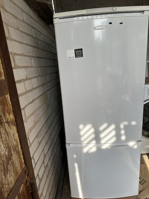 Холодильник Бирюса