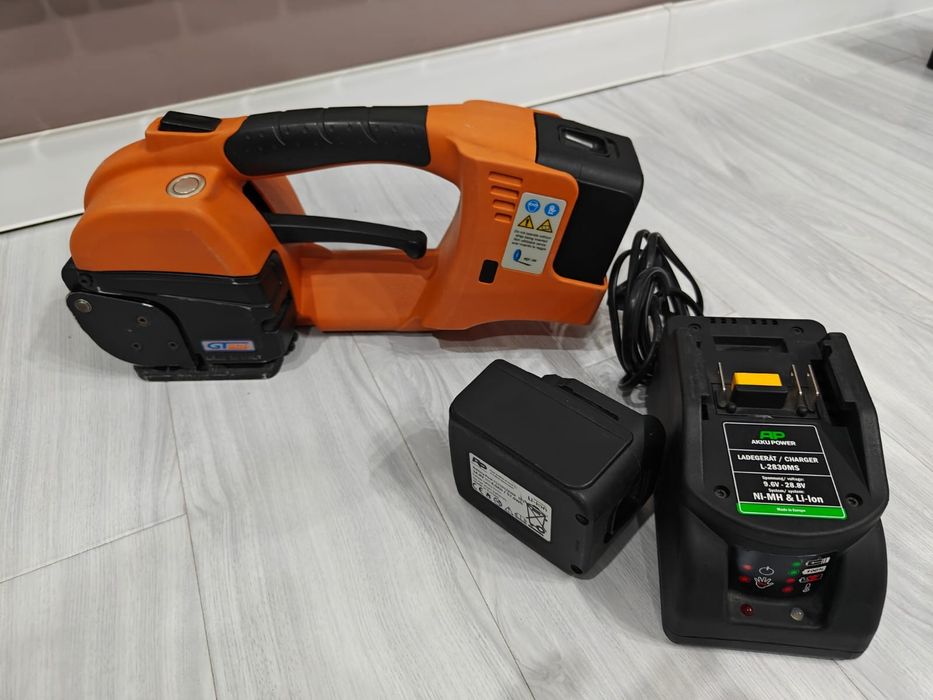 Masina de legat banda GT One Plus+ pentru bandă de plastic