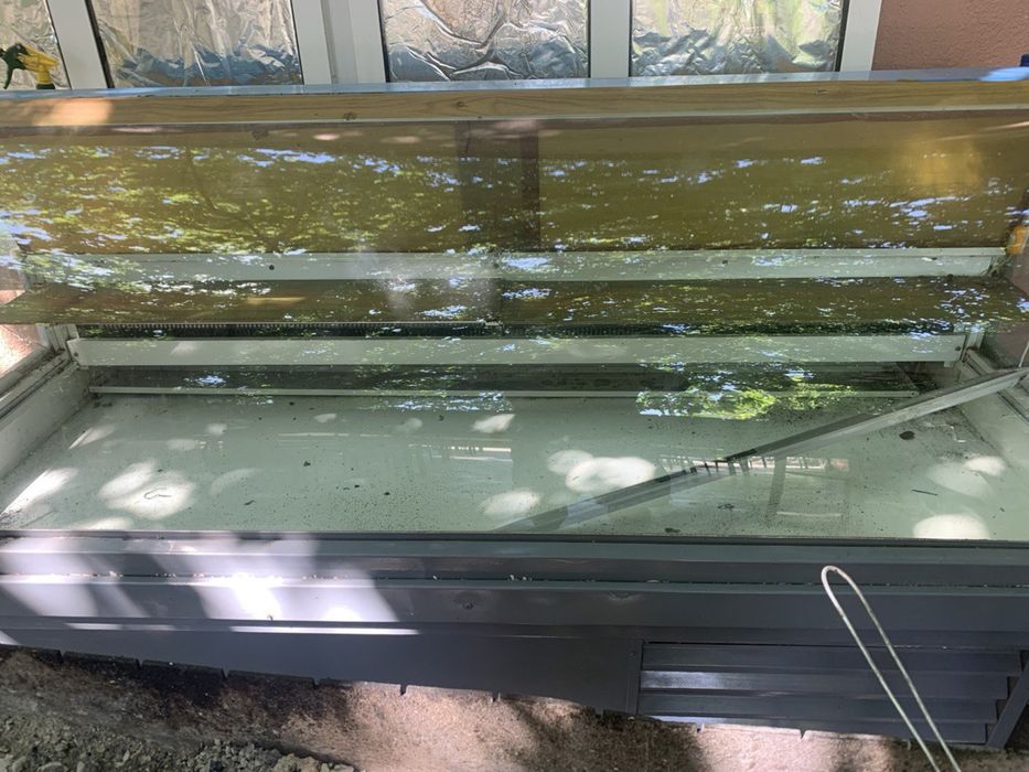 Витринный холодильник