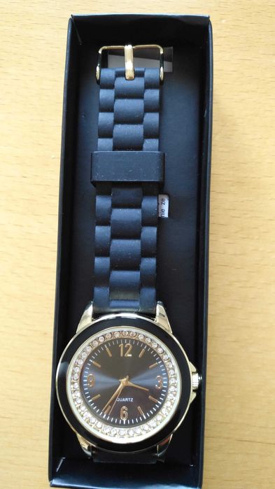 Дамски ръчни часовници от AVON