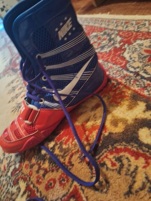 Продам обувь для бокса