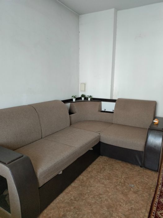 Продам шикарный диван в хорошем состоянии