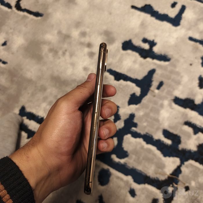 Iphone xs max sotiladi