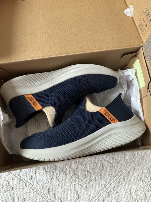 Skechers slip ins 32