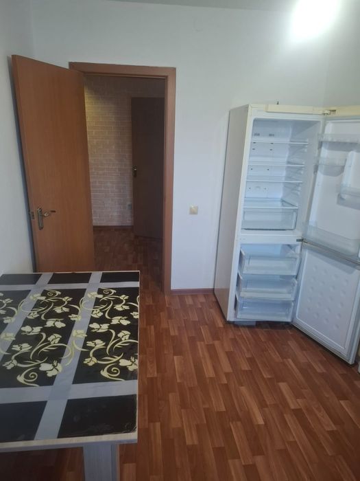 Сдам 1 ком квартиру 6 мкр девушке