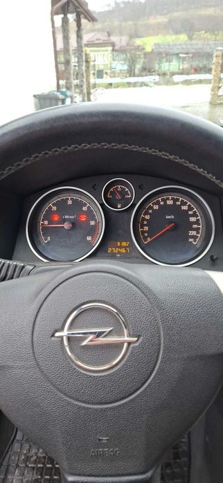 Vând Opel preț bun
