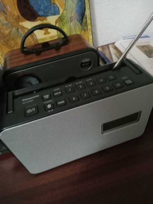 Radio Panasonic cu bluetooth