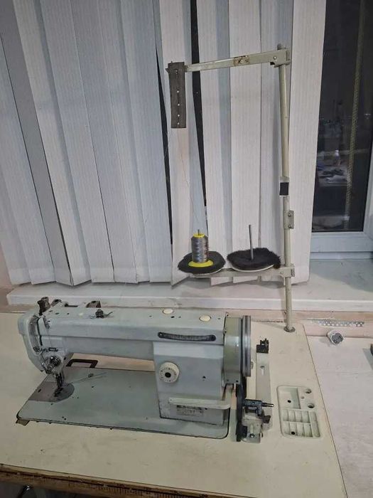 Продам швейную машику. TYPICAL GC6-7