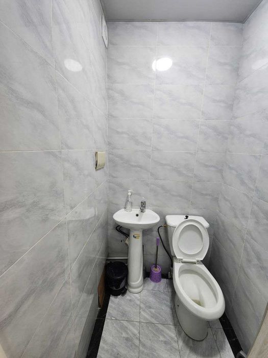 Сдается в аренду коммерческое (не жилое) помещение. Юнусабад 14кв.