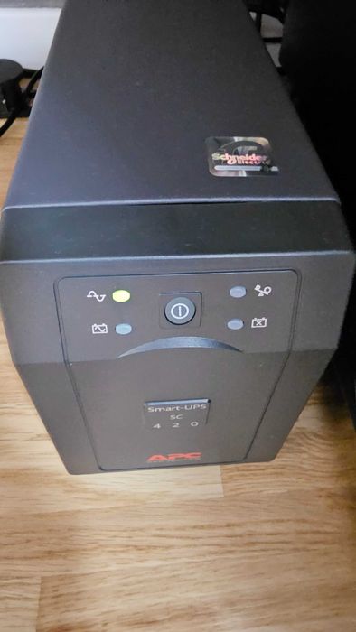 UPS Schneider APC Smart-UPS SC420I 420VA 230V