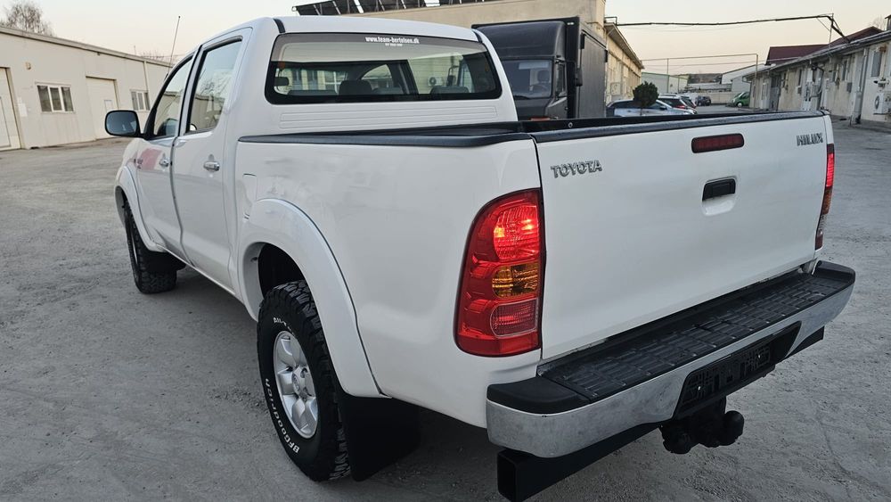 Vând Toyota Hilux 2.5 Diesel 4x4 Impecabil