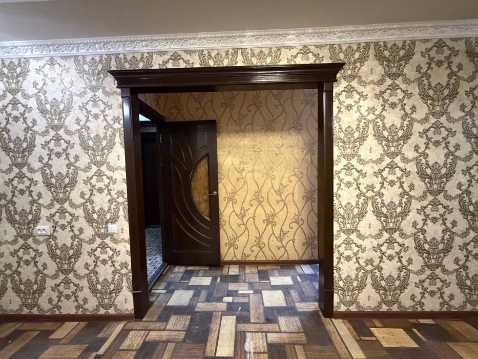 Квартира 3х комнатная, переделанная в 4 комнатную. 4х этажный дом 2 эт