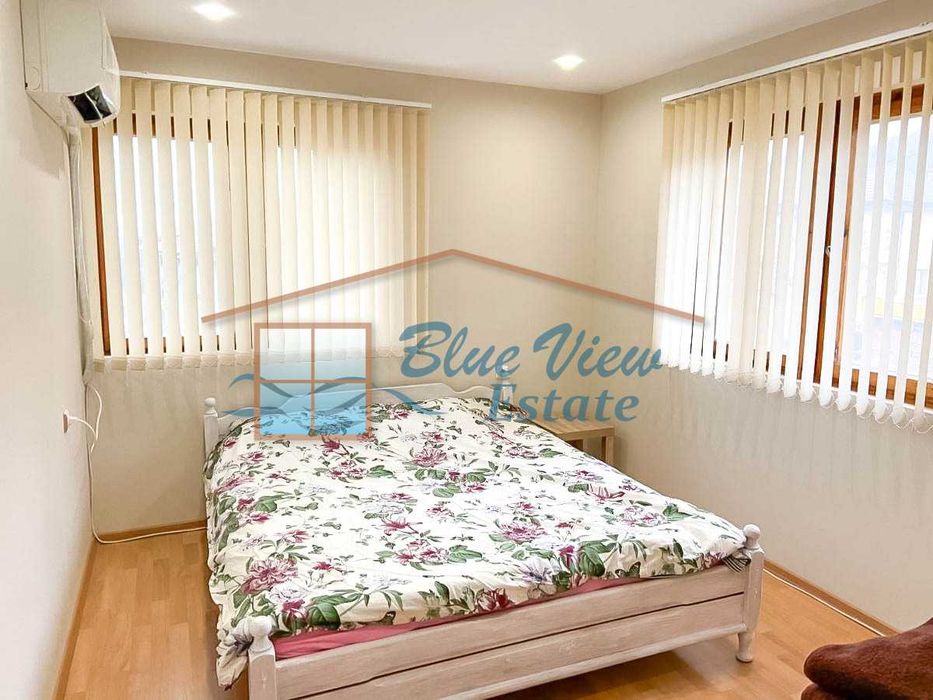 Двуетажна къща в Балчик