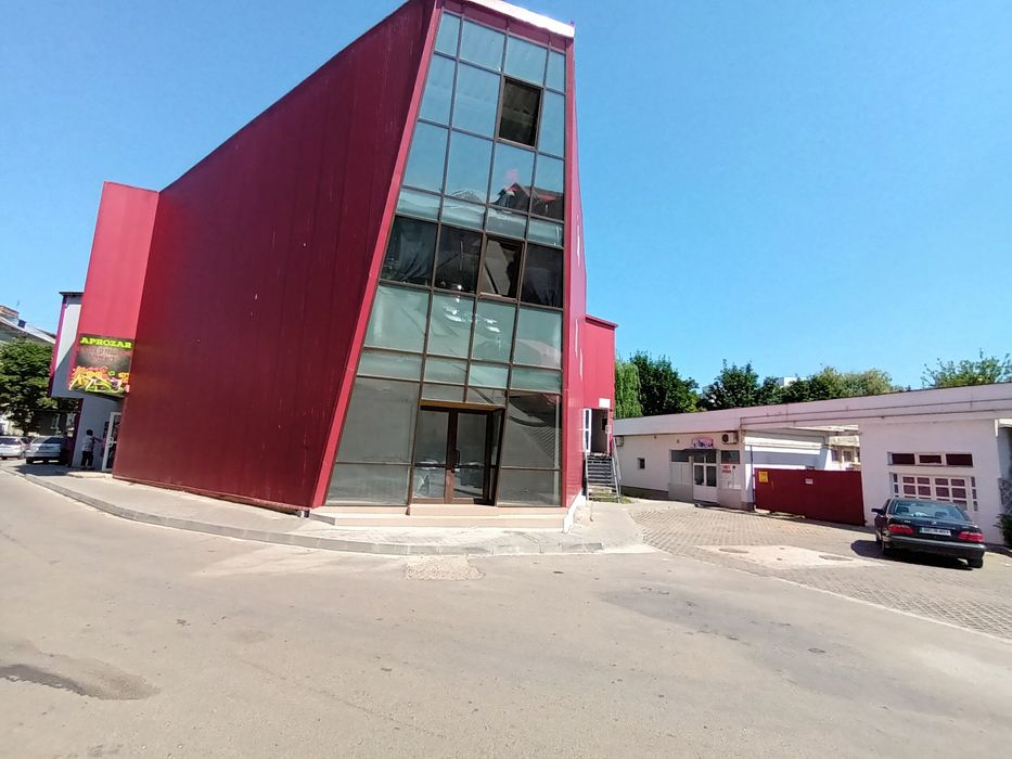 Spatiul comercial/prestari servicii