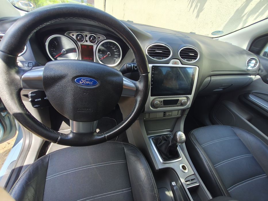 Ford focus 2 combi facelift 1.6 tdci 109 cai proprietar