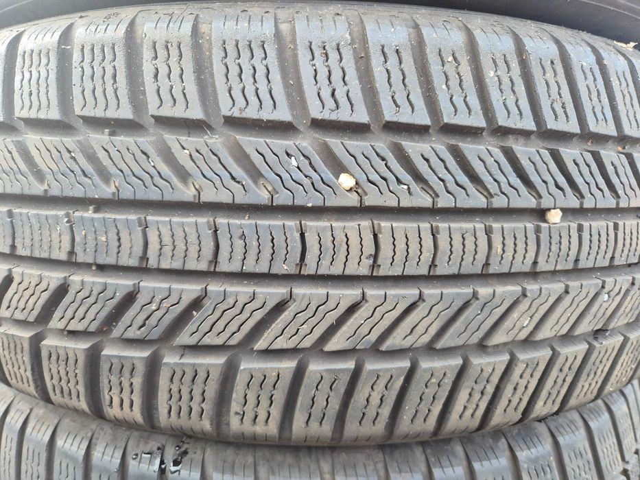 4 Anvelope de IARNA - 205/55/17 - Continental  CA UNELE NOI DOT 2023 !