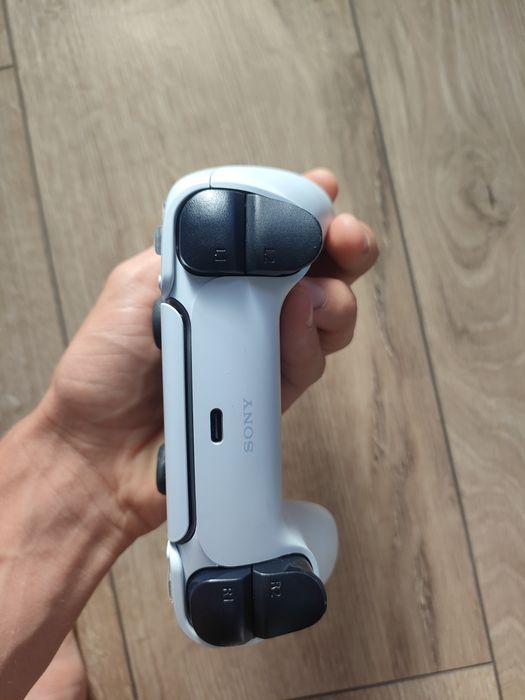 Vand controllere  PlayStation 5