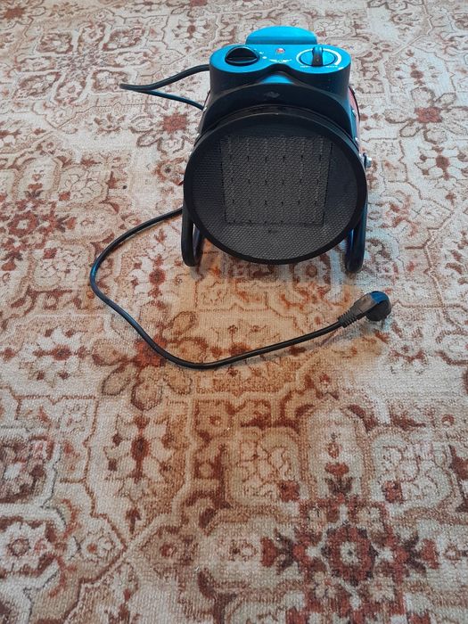 Продам тепловую пушку.