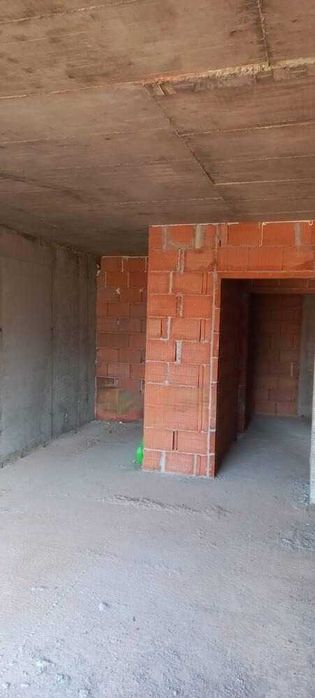 Продава се Двустаен апартамент в Пловдив, Кършияка - 74 кв.м за 838 €/кв.м - Снимка #2