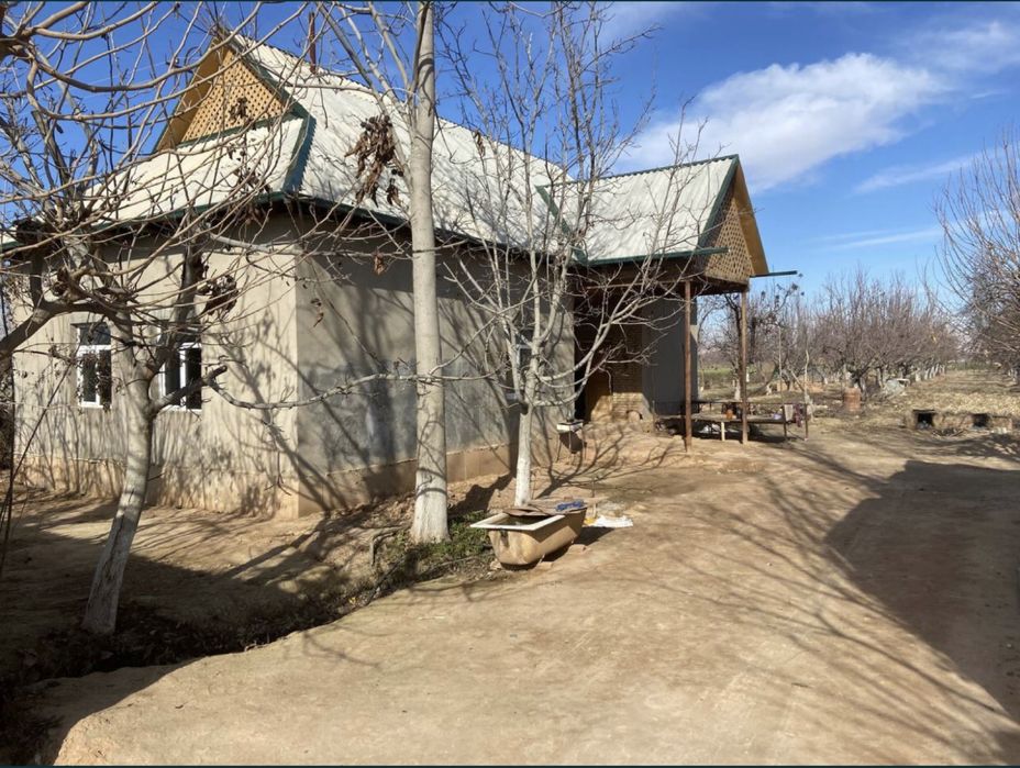 Uy 6 sotix tomorqasi bilan